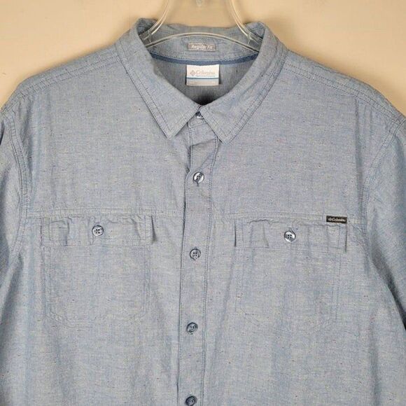 Columbia Size XL Short Sleeve Button Up Shirt Blue With Multicolor Threads - Picture 4 of 12
